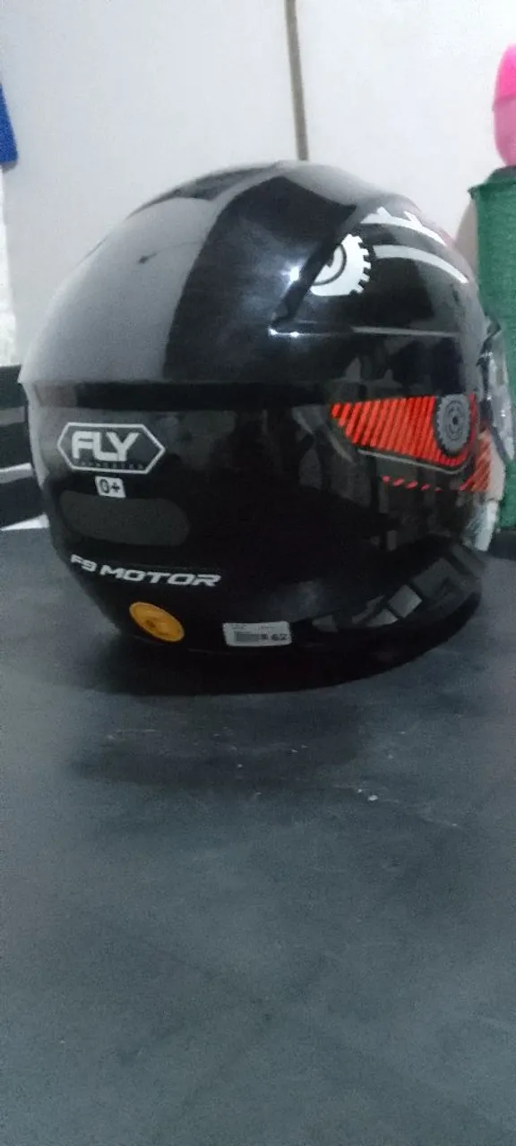 Capacete Fly novo