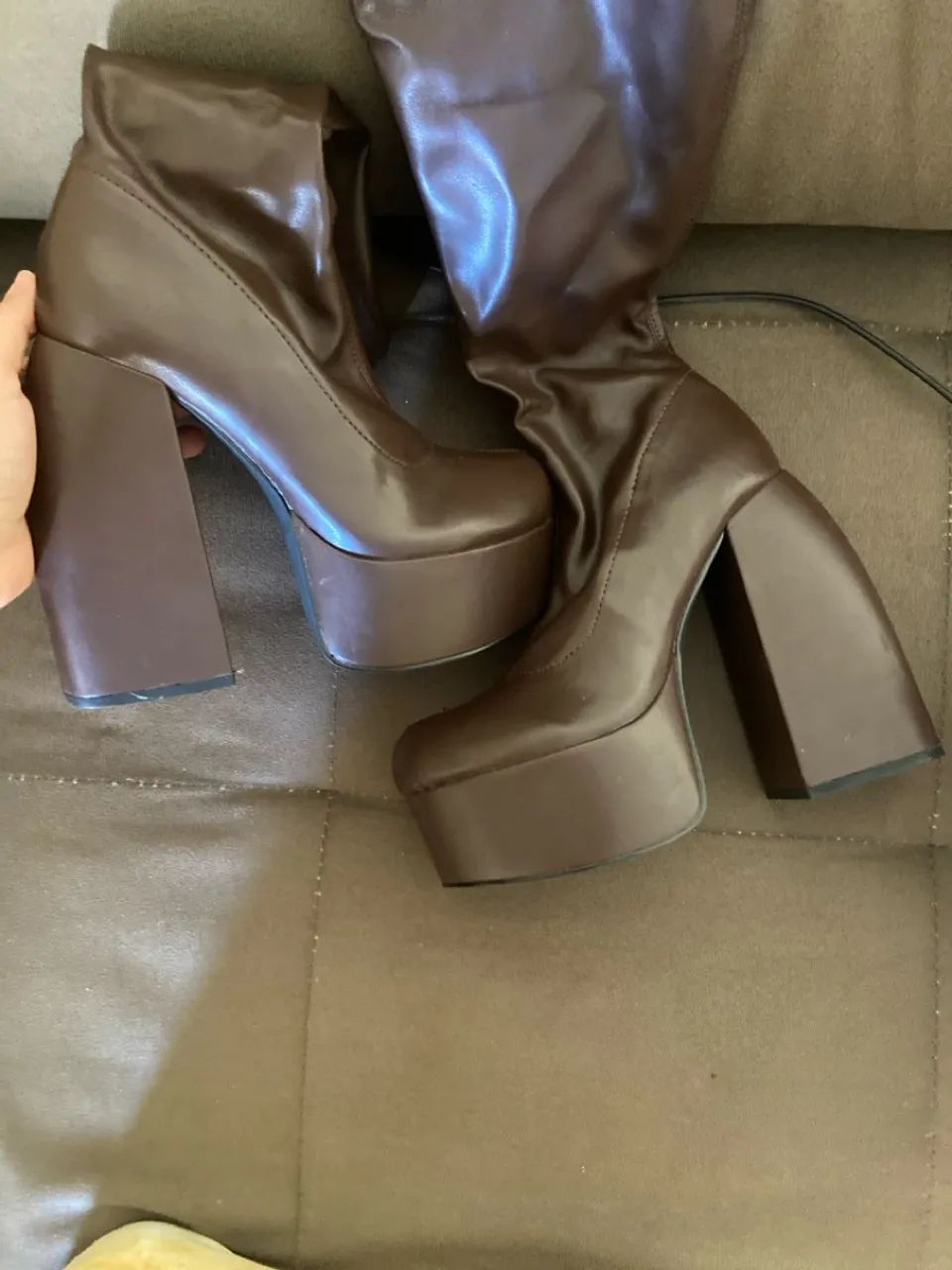 Bota Shein (estilo Sabrina Carpenter) - Foto 2