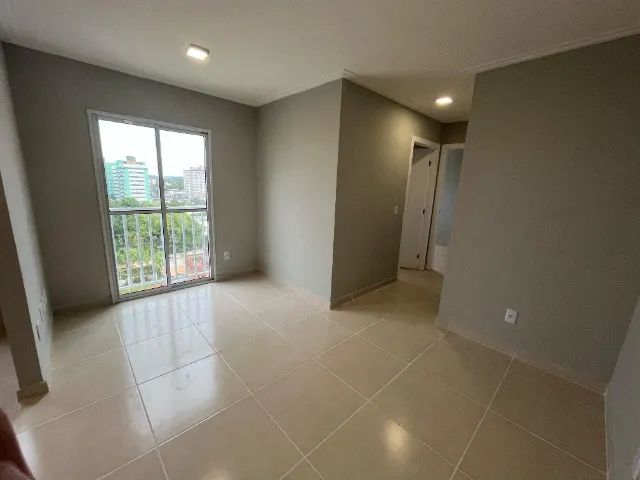 Apartamento 2/4, 1 Suíte - Recreio Ipitanga - 8º piso - Garagem coberta - Cond. Completo