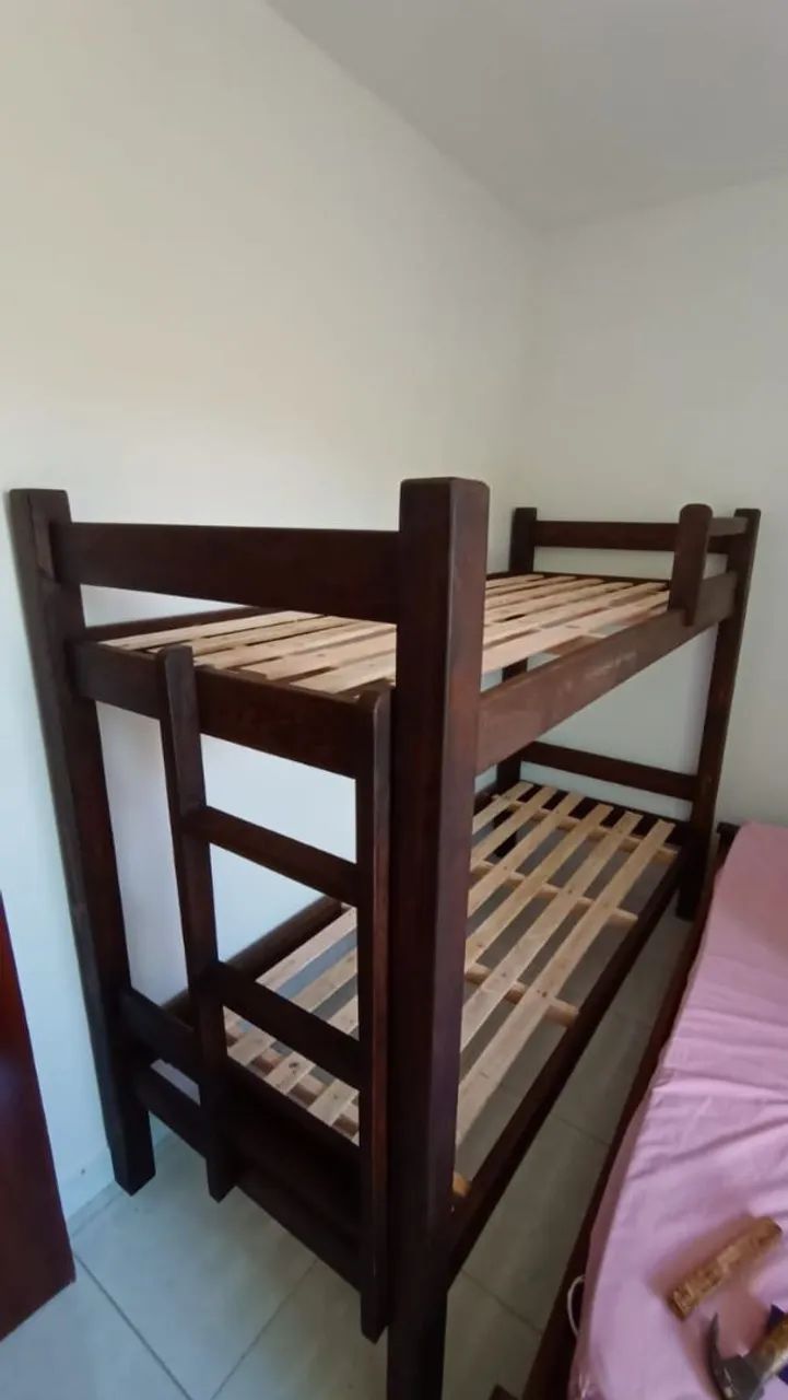 Beliche de madeira maciça