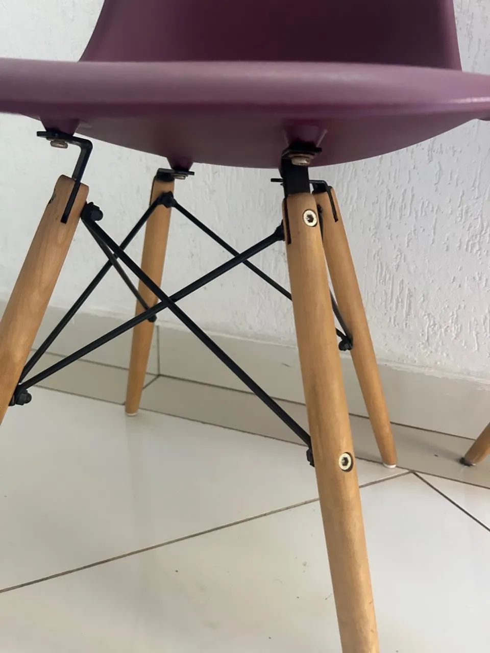 Cadeira eames roxa 99 cada uma - Foto 2