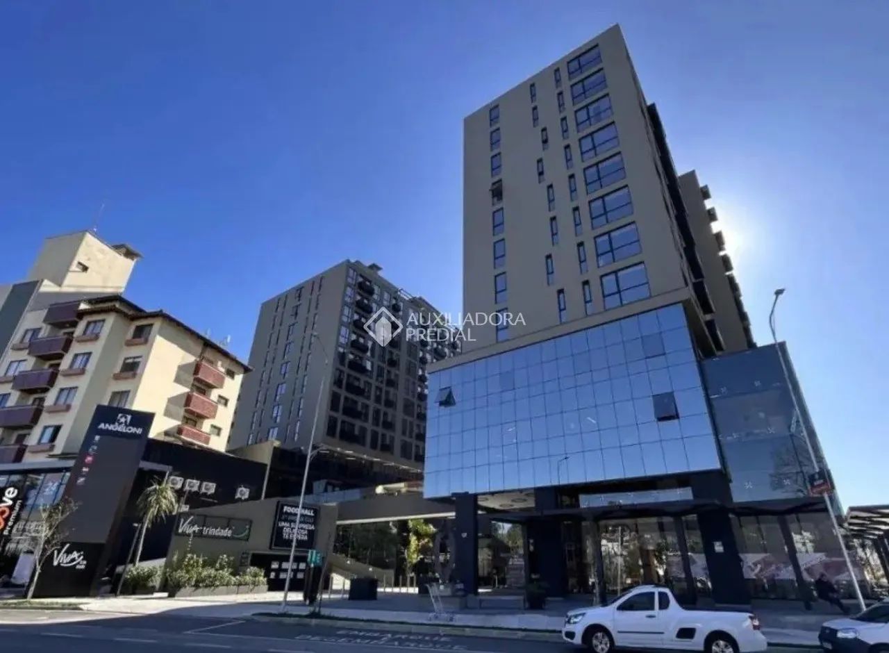 Amplo estúdio recém entregue para primeira locação no bairro Trindade ! - Foto 2