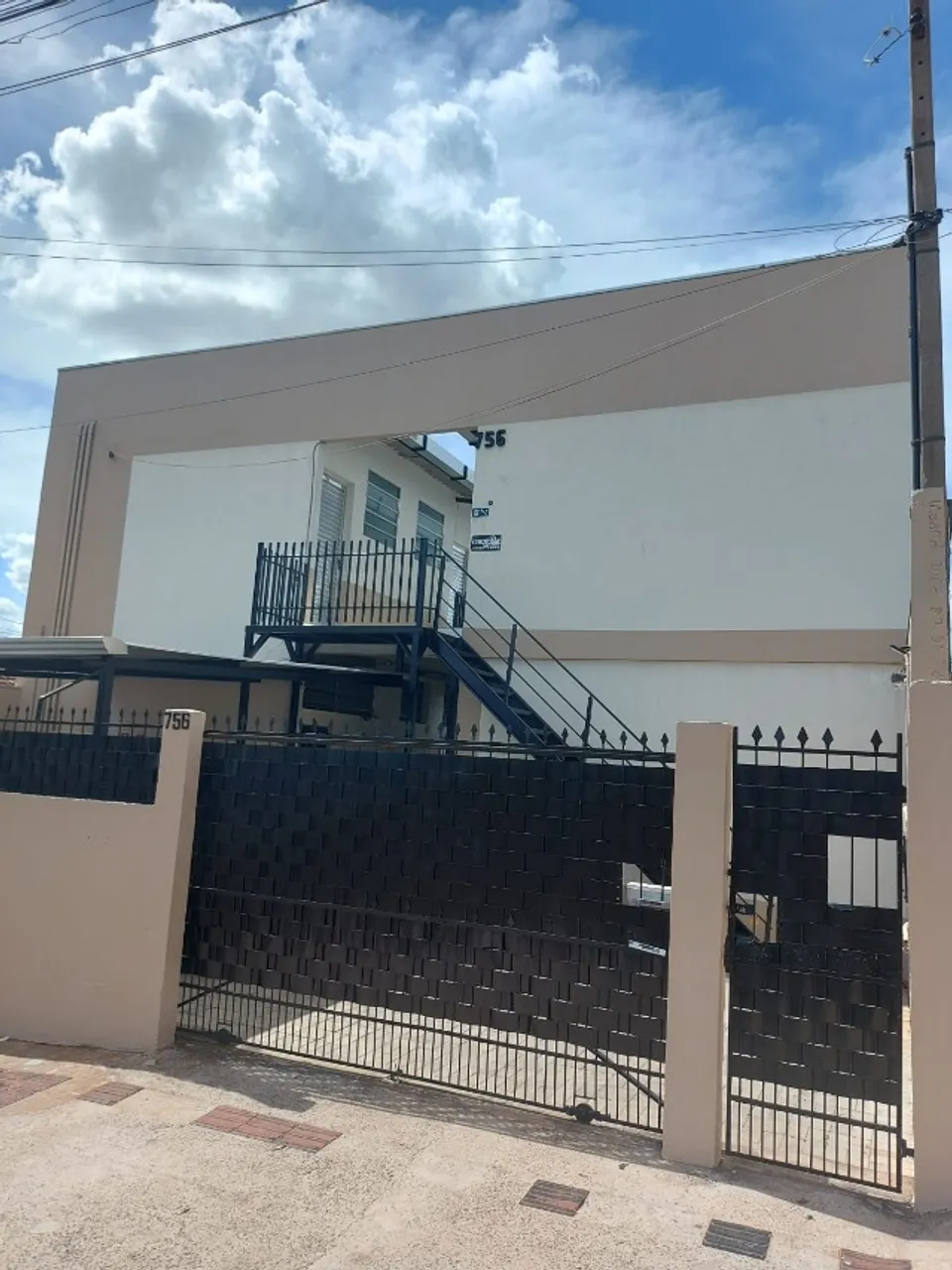 KITNET SEM TAXA DE CONDOMINIO NA REGIÃO DO TIRO DE GUERRA E AV MANDACARU/