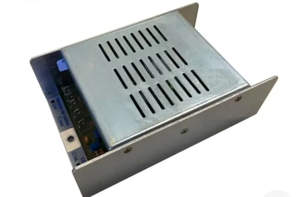 Carregador de bateria 12V 4A
