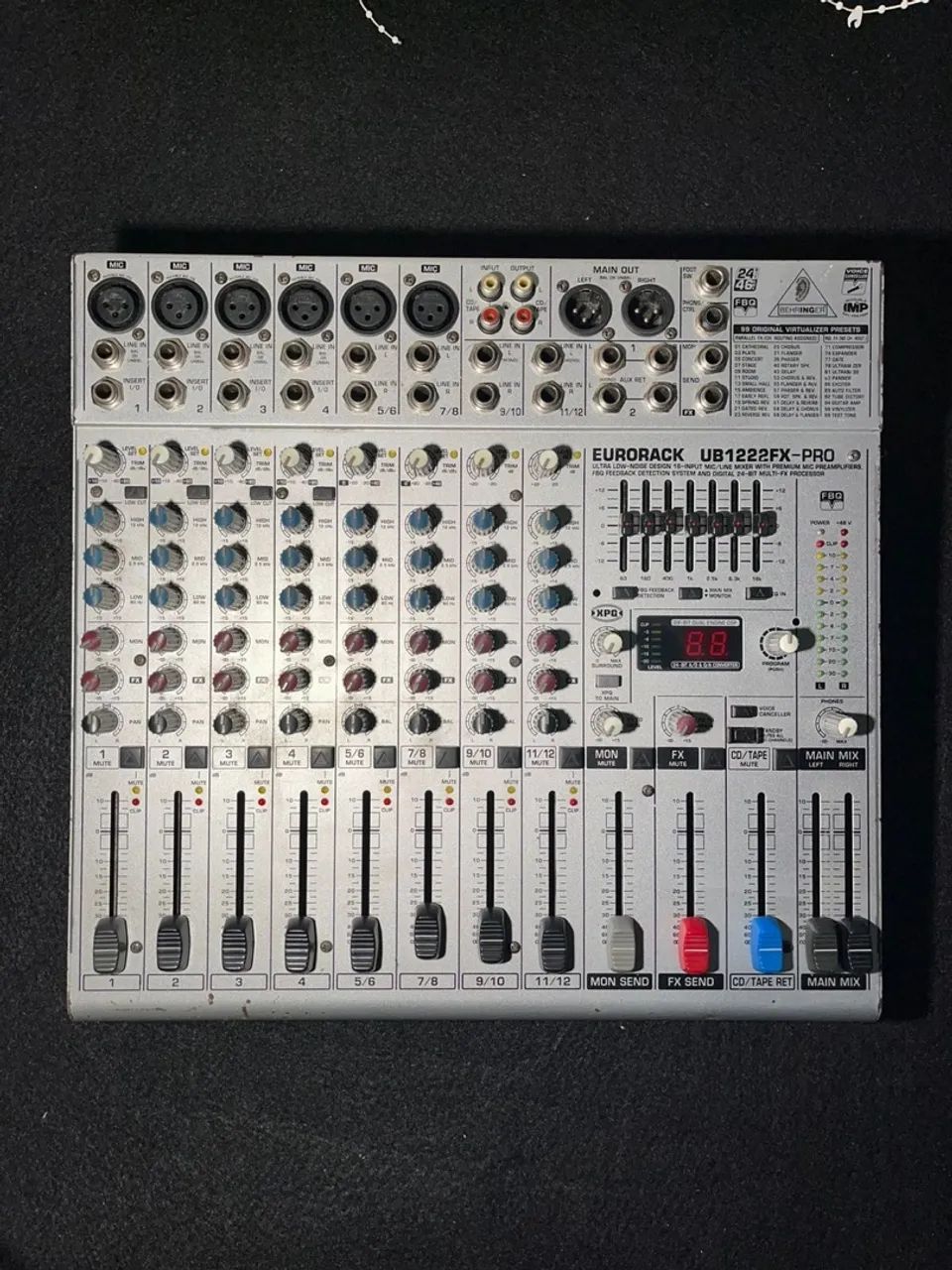 Mesa de Som Behringer Eurorack 1222FX-PRO - Ótimo Estado! - Foto 3