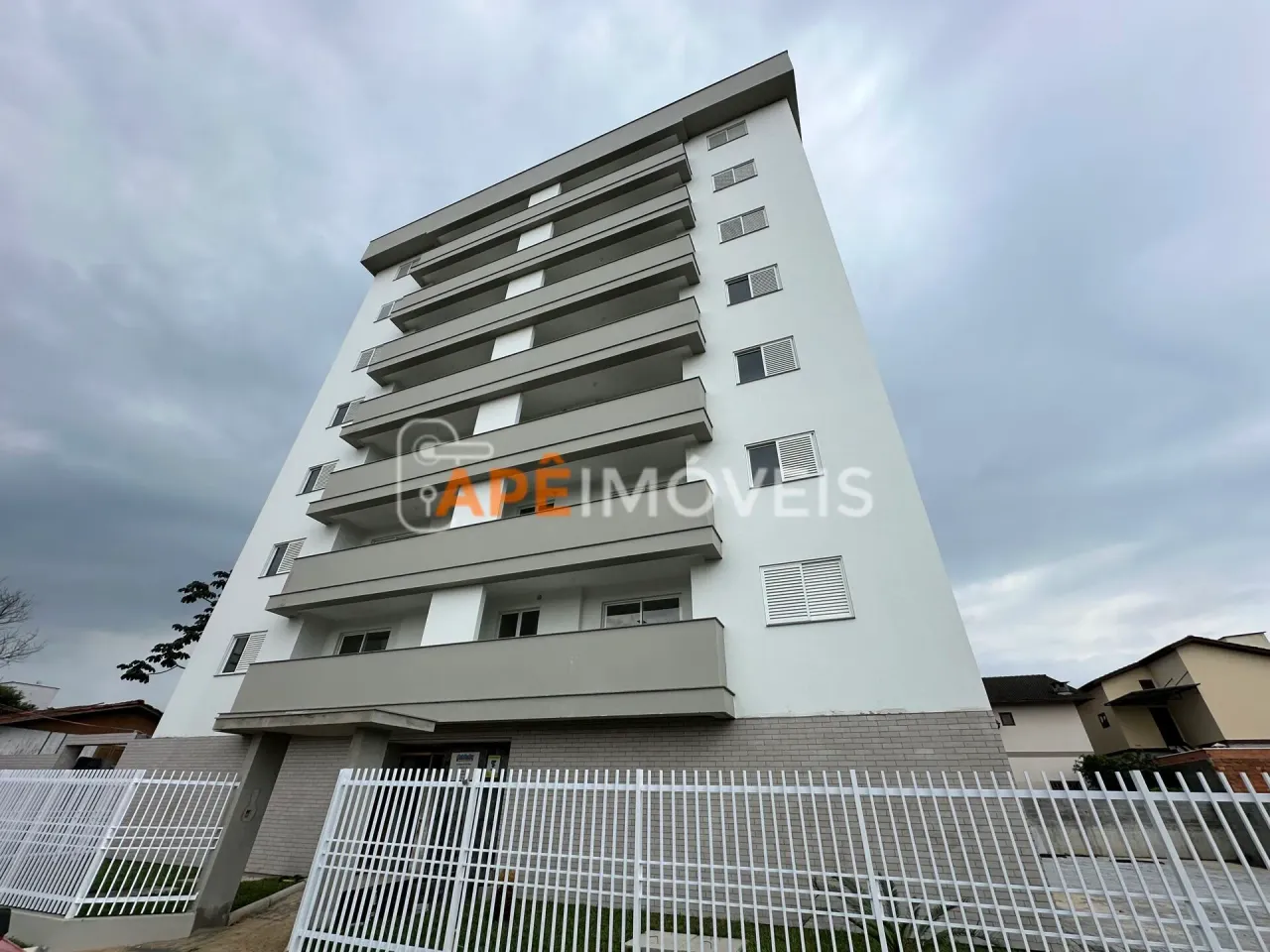 Apartamento para alugar no bairro Universitário - Criciúma/SC