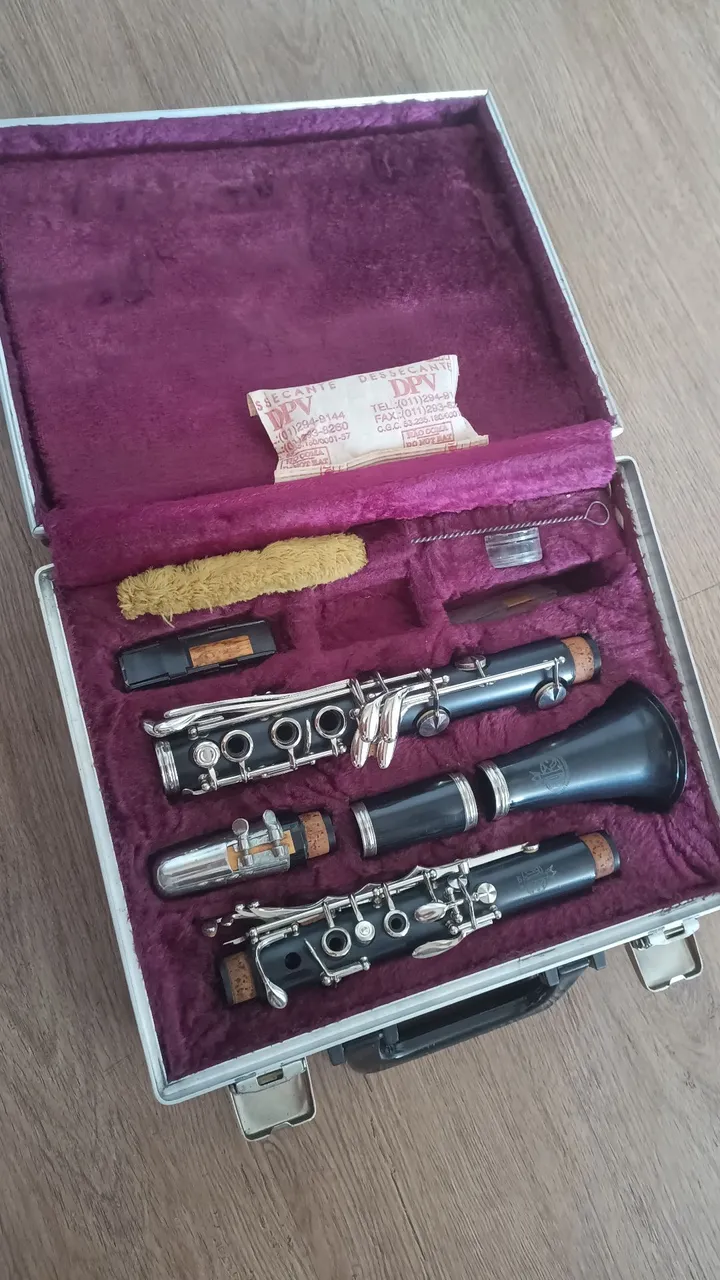 Clarinete Amati Sib 17 Chaves ACL201