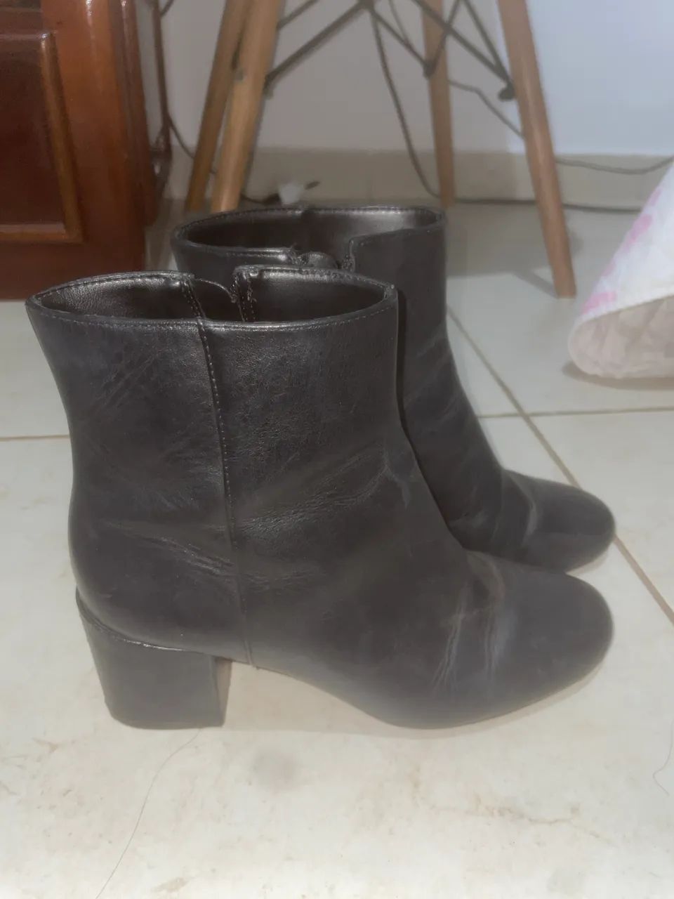 bota couro schutz