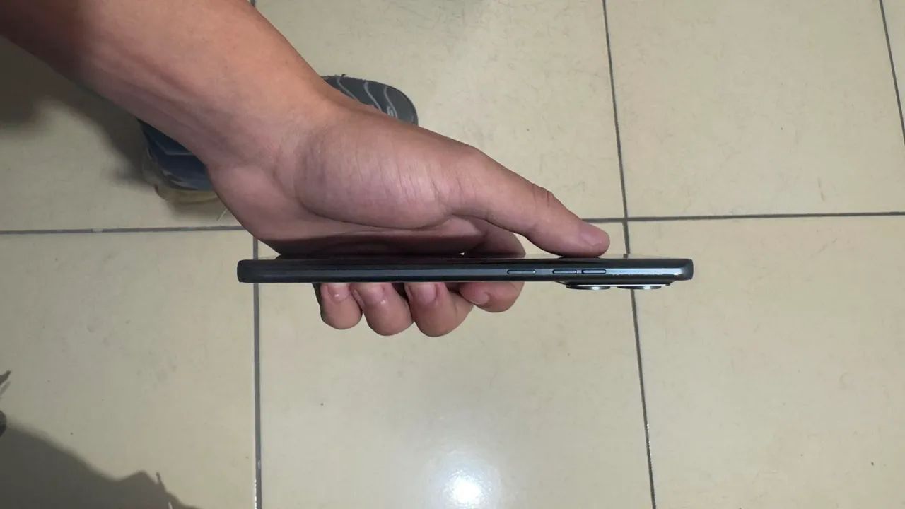Motorola Edge 40 neo   APENAS TROCA  - Foto 3