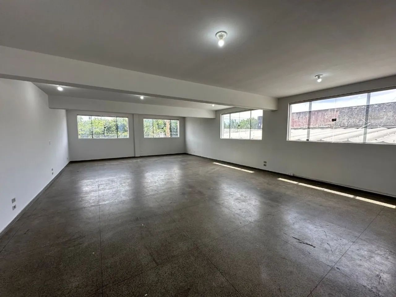 Prédio 540m²  Setor dos Funcionários | 2 andares - Foto 2