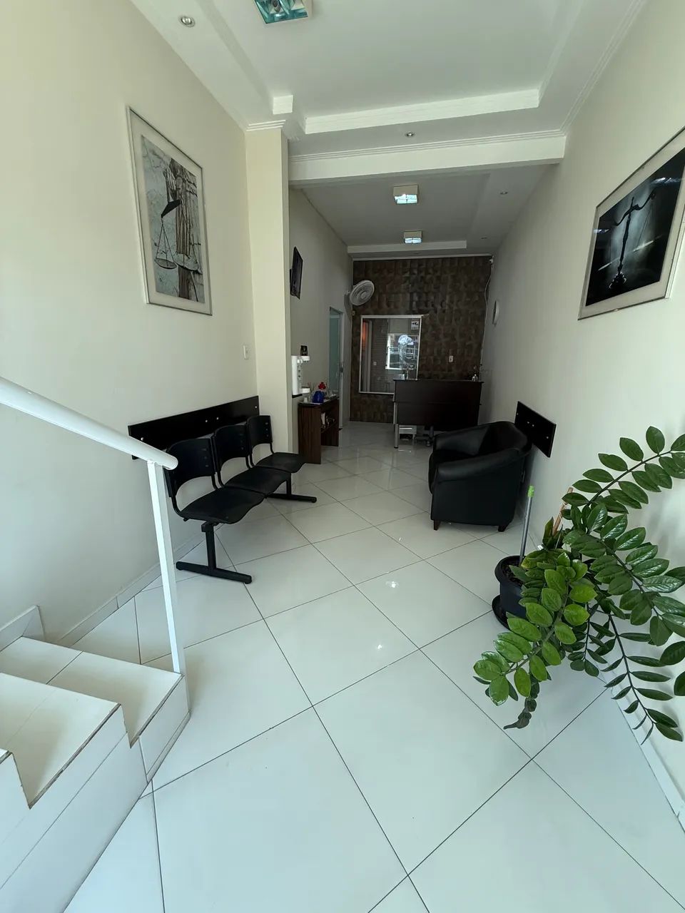 Alugo sala comercial com itens e serviços inclusos - Foto 2