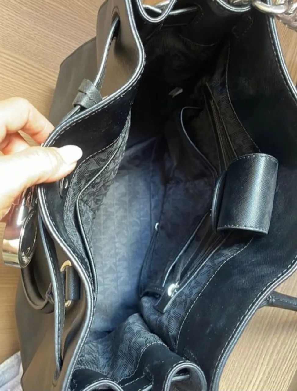 Bolsa Michael kors Preta - Foto 4