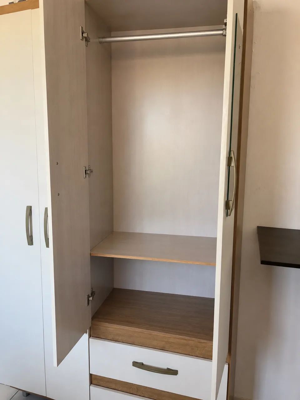 Guarda roupa novo 