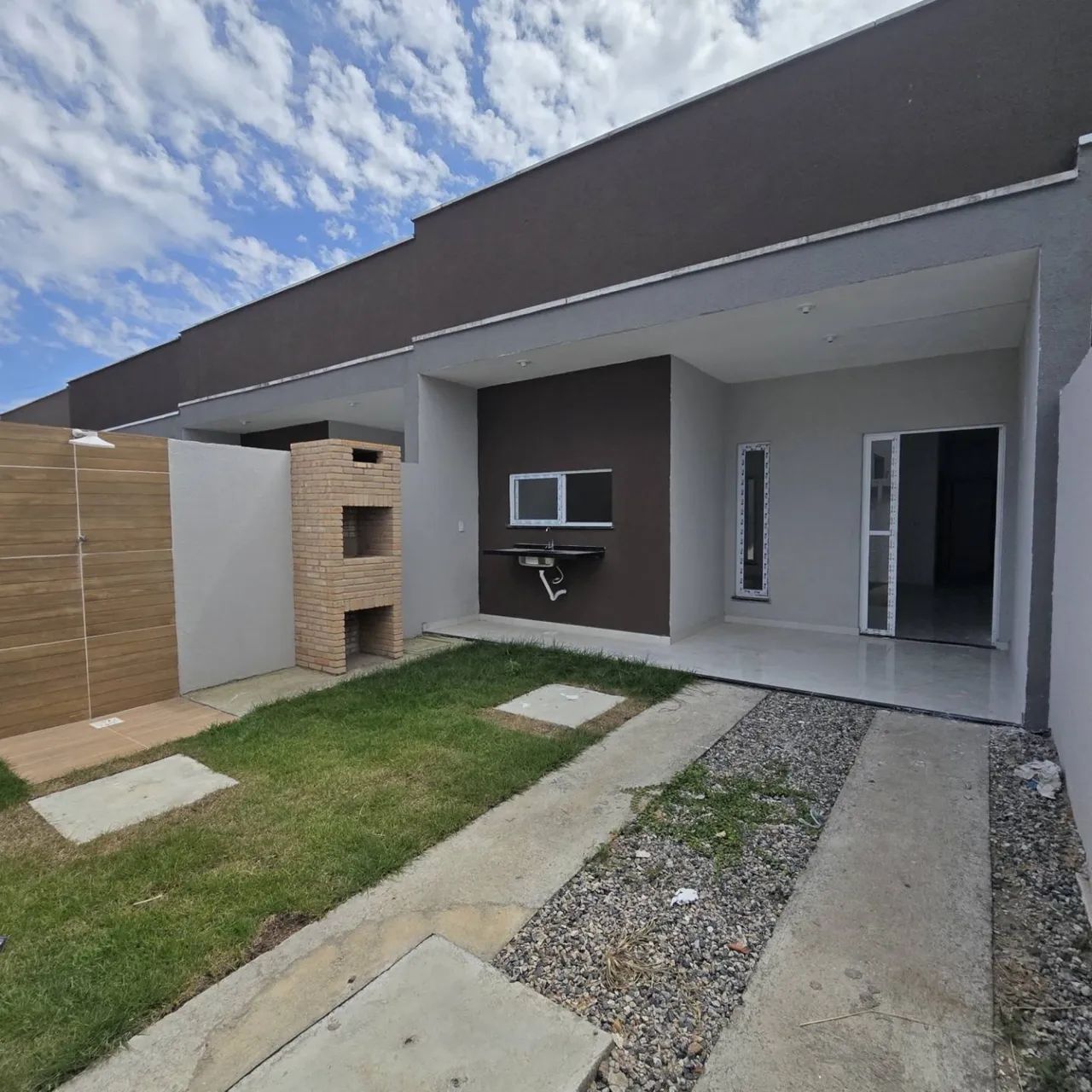 CASA A VENDA/ FORTALEZA CEARÁ 