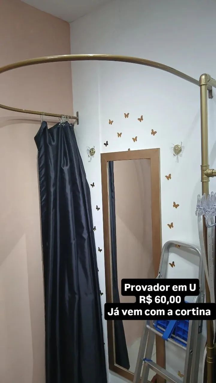 Provador dourado em U 