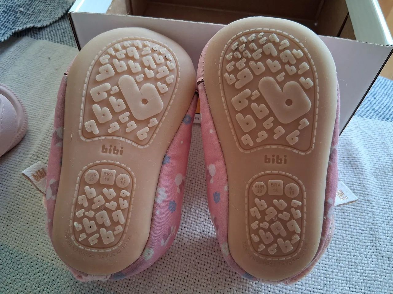 BIBI e KLIN - Calçados Infantil Tam. 18 - Foto 5