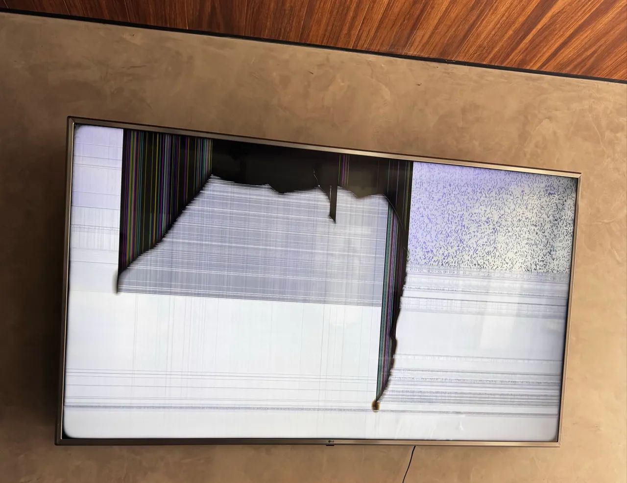 Televisão TV 75 Polegadas LG - TELA COM DEFEITO