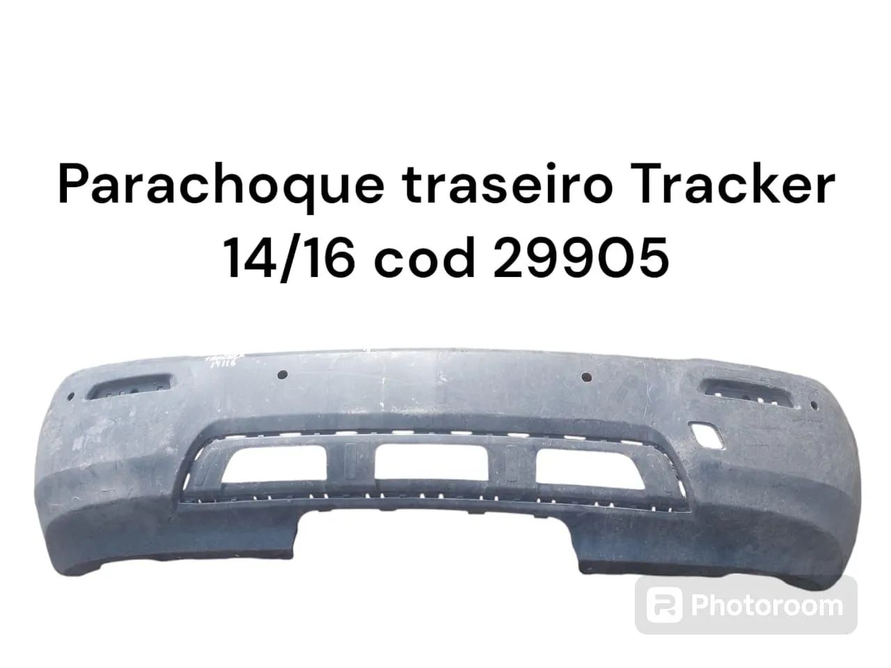 Parachoque traseiro tracker 