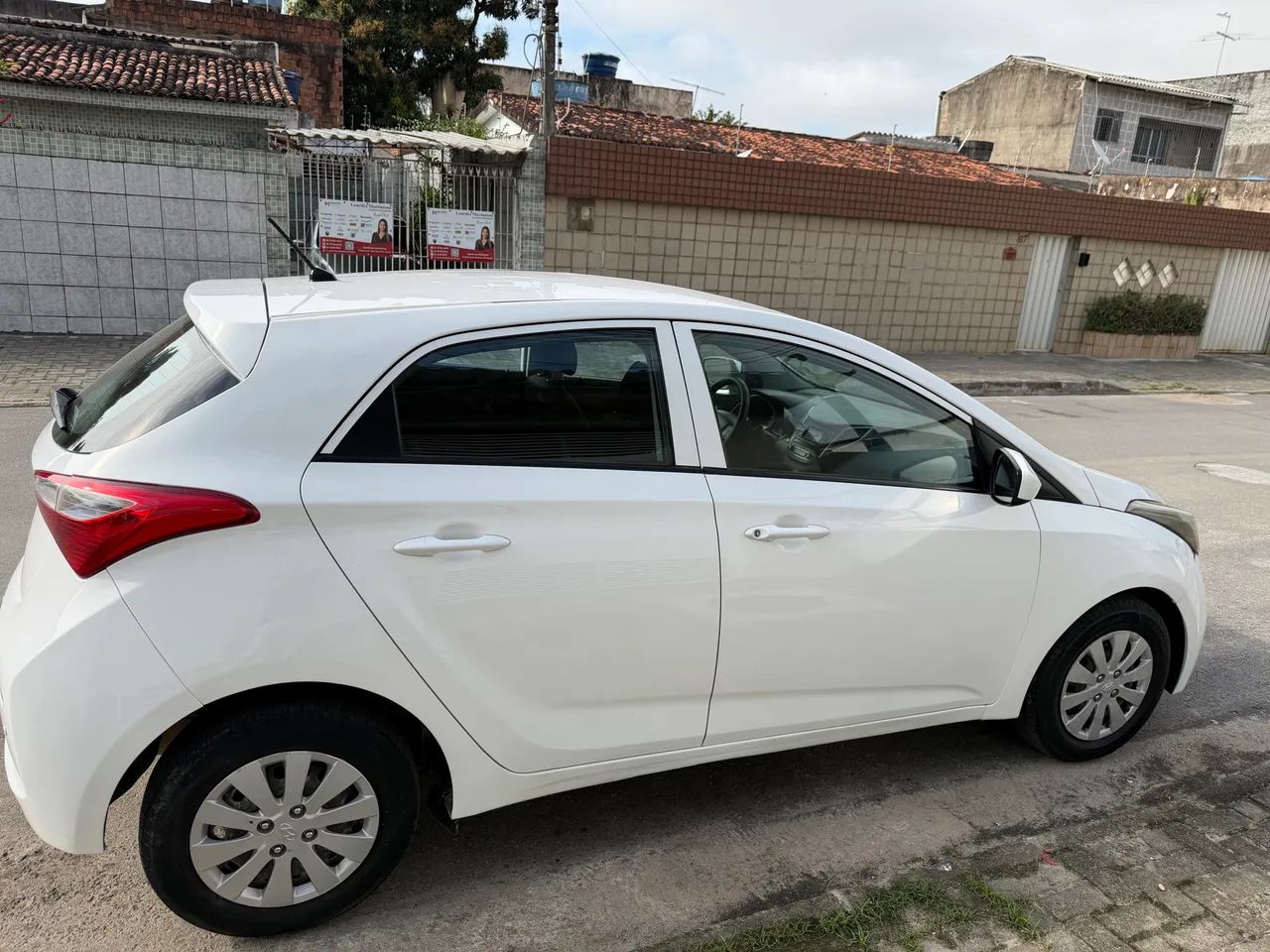 Hyundai HB20 Comf./c.plus/c.style 1.0 Flex 12V 2018 - Foto 4