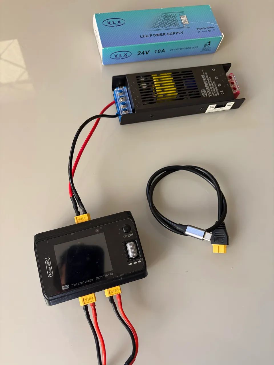 Carregador duplo Lipo LiHV Toolkitrc M6D Drone - Foto 5