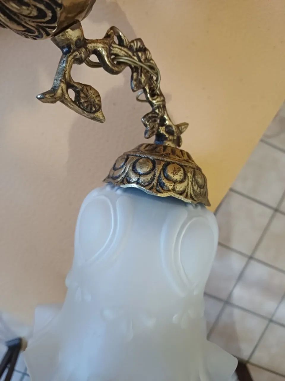 Lustre de Bronze com 3 Arandelas - Foto 4