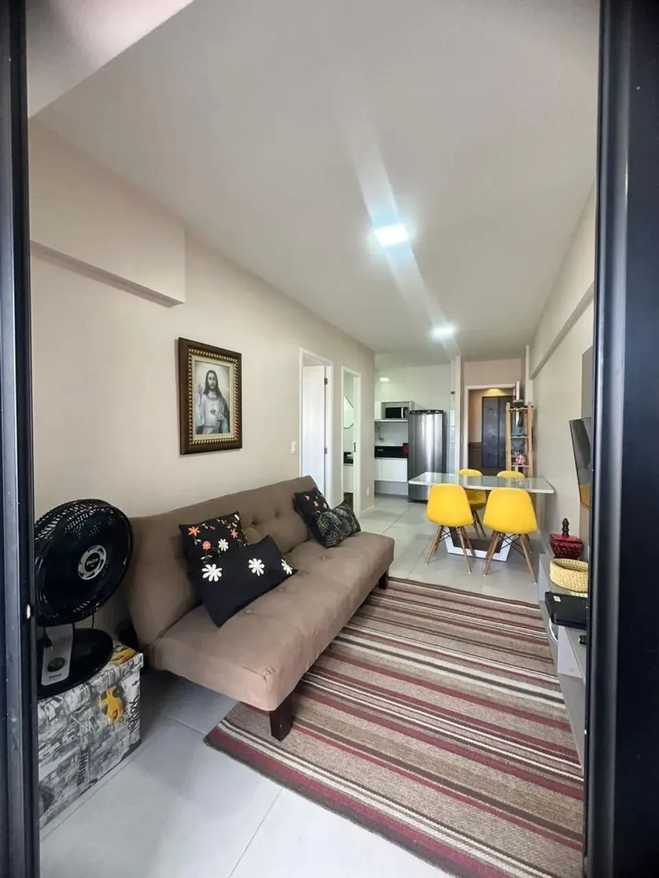 Quarto e sala mobiliado com varanda no EDF TIME - Ponta Verde - Maceió - Foto 2