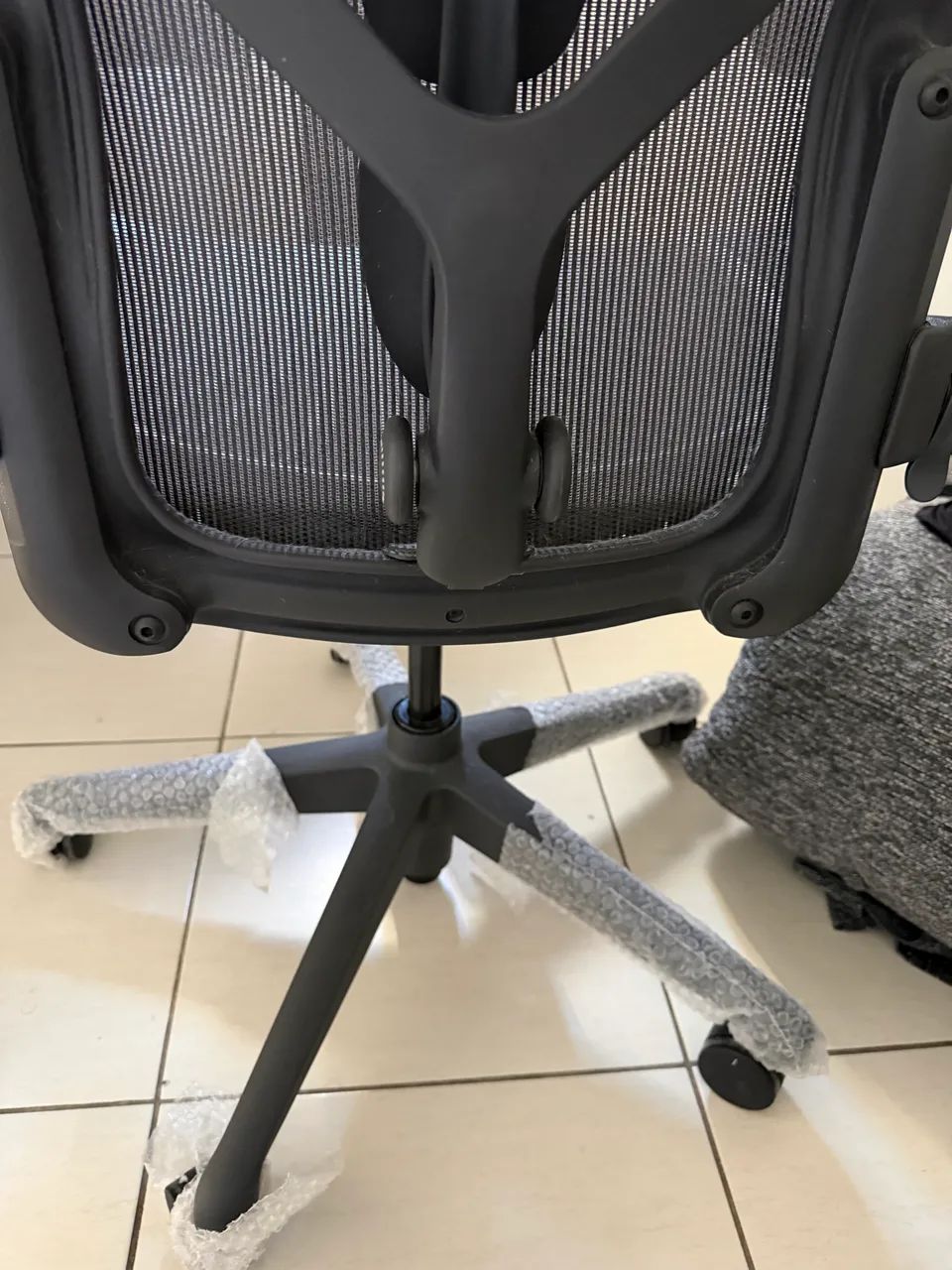 Cadeira Herman Miller Aeron Remastered