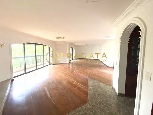 Apartamento à venda com 384m² - 4 quartos 3 suítes e 4 vagas - Perdizes/SP