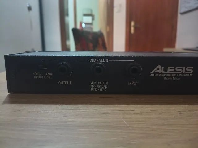 Compressor Alesis 3630 - Foto 4