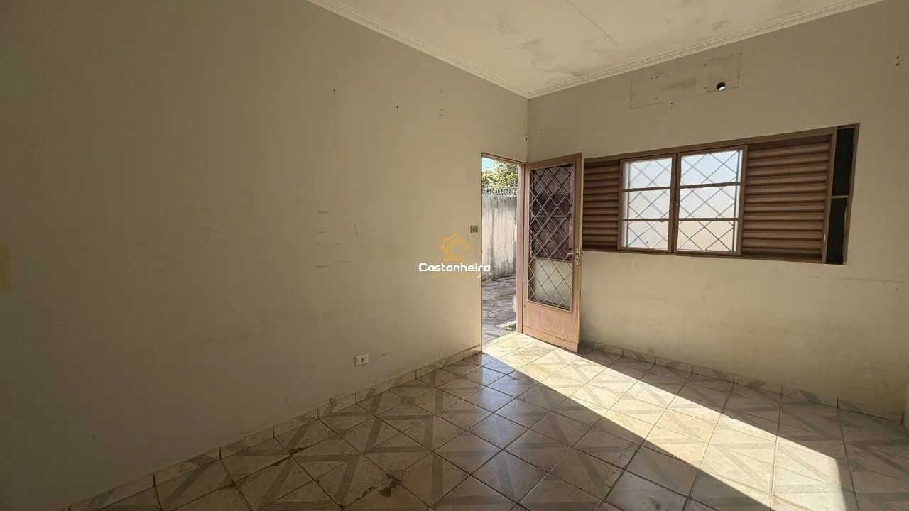 Casa com Edícula - 02 Quartos - Plano Diretor Sul - Foto 5