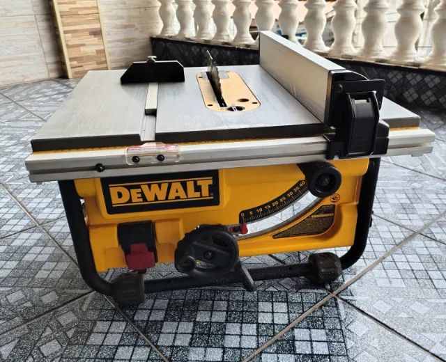 Serra de Mesa Dewalt DW745-B2 - Ótimo Estado  - Foto 6