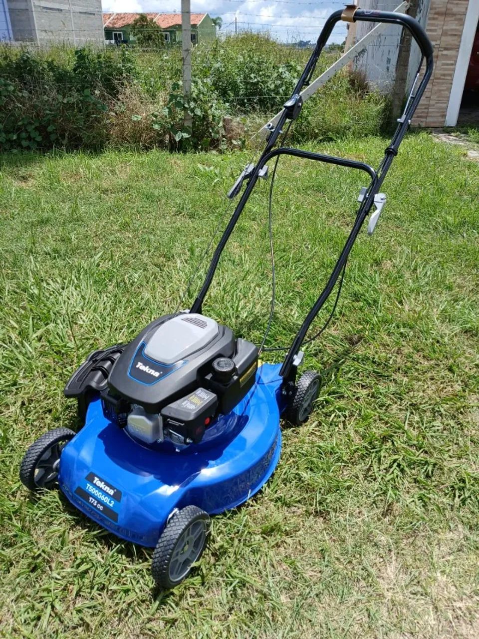 Cortador de gramas a gasolina  173cc novo na caixa - Foto 6