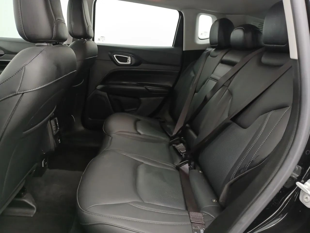 Jeep Compass LONG. T270 1.3 TB 4x2 Flex Aut., foto 17 de 18