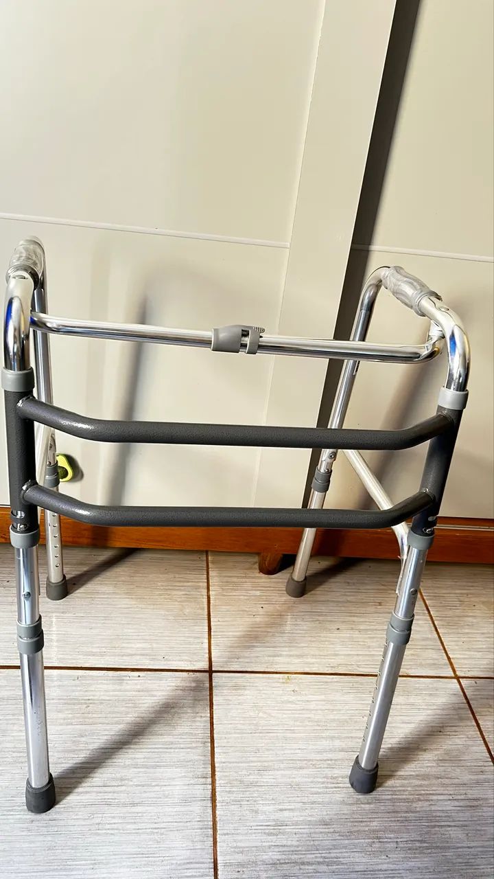 ANDADOR IDOSO NOVO, nunca usado lacrado  - Foto 4