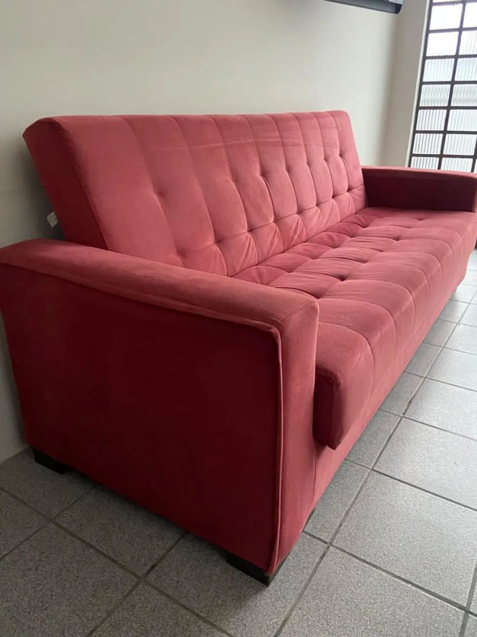 Sofá cama reclinável vermelho de 3 lugares - Foto 2