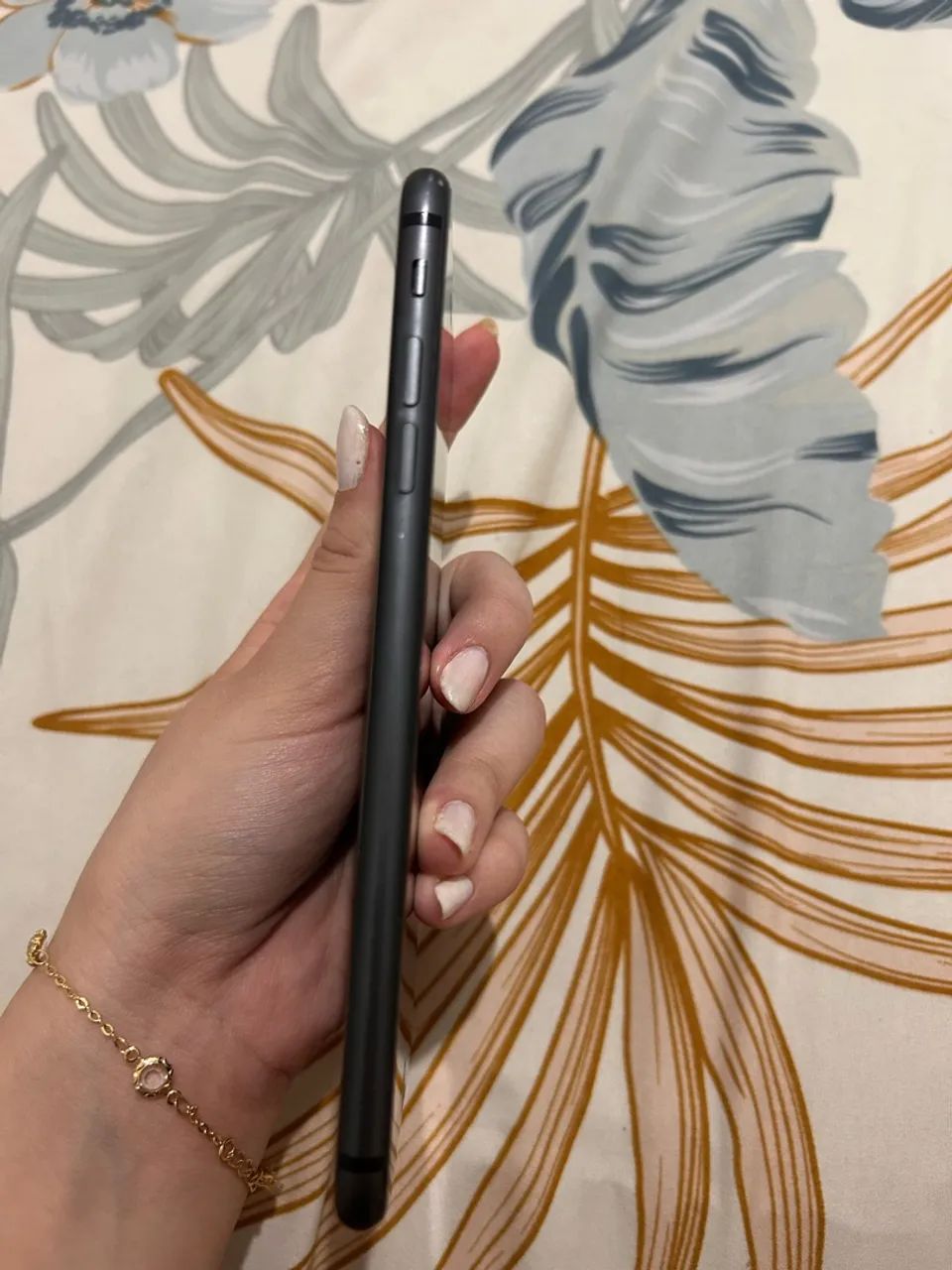 Vendo iPhone 8 Plus sem nenhum detalhe com capinha nova  - Foto 5