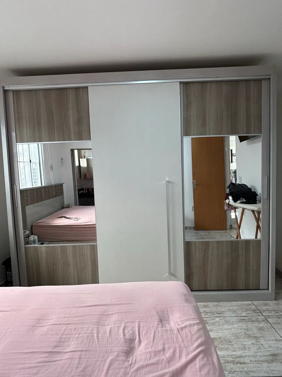 Guarda-roupa e Cabeceira de Casal