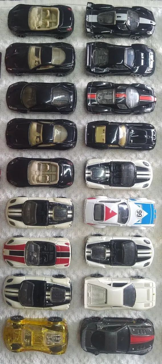 Lote de 57 Ferrari Hot Wheels  - Foto 3