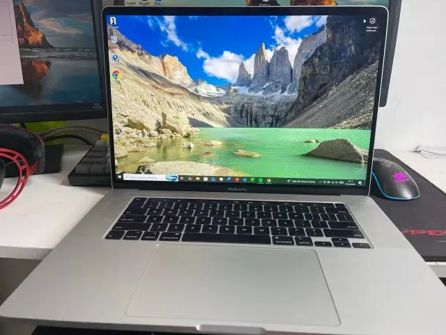 MacBook Pro 16