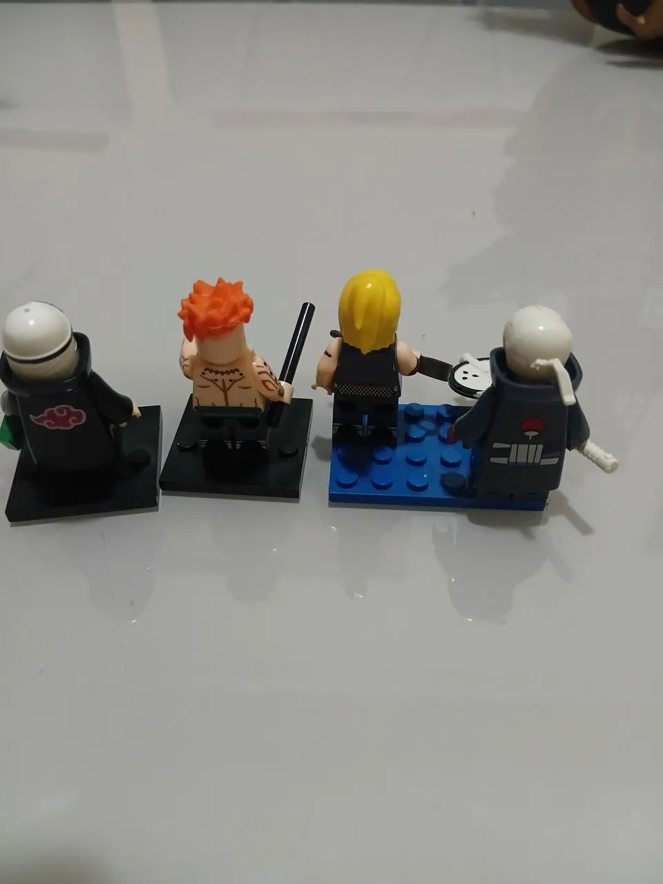 Lote Bonecos Naruto tipo Lego + caderno e imã - Foto 2