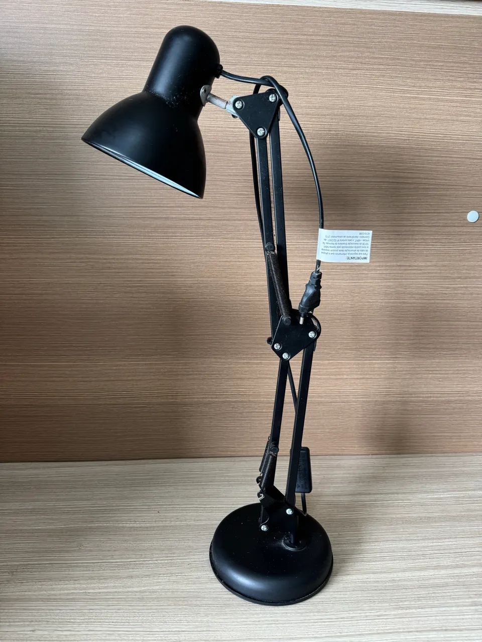 Luminária de mesa articulável com base  - Foto 5