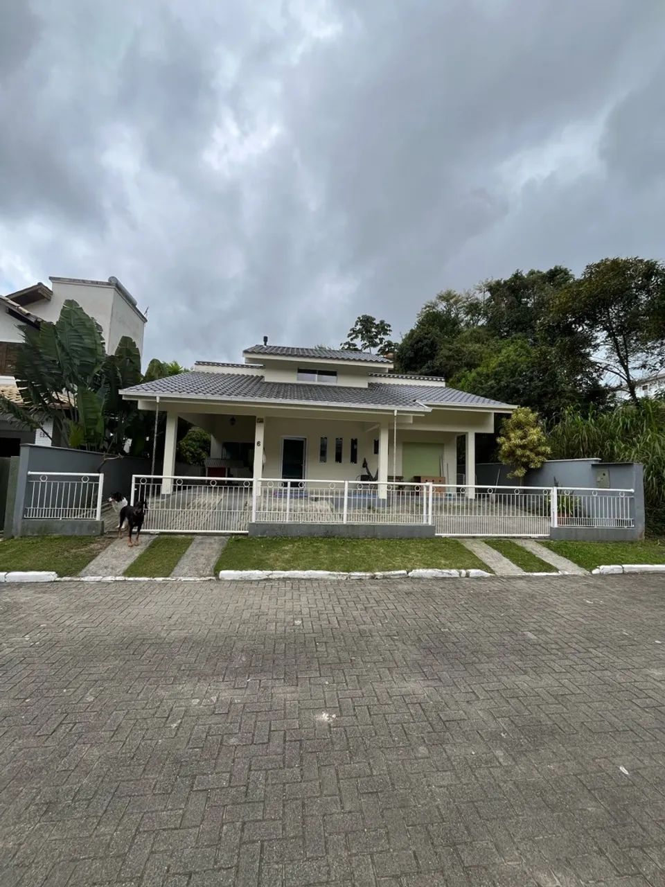 Aluguel Casa - Condomínio Fechado