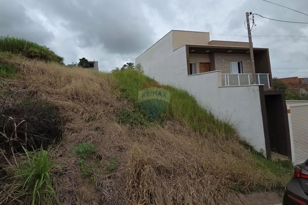 Casa Charmosa em Bragança Paulista: Alugue Agora! - Foto 12