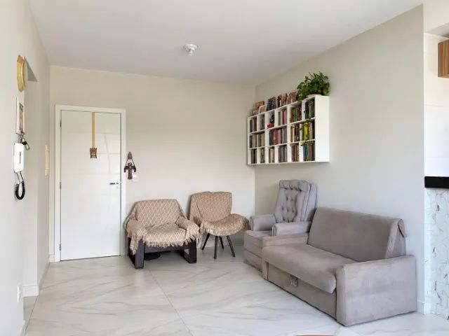 Apartamento no Patrimônio: 2 quartos, suíte e sacada com churrasqueira - Foto 2