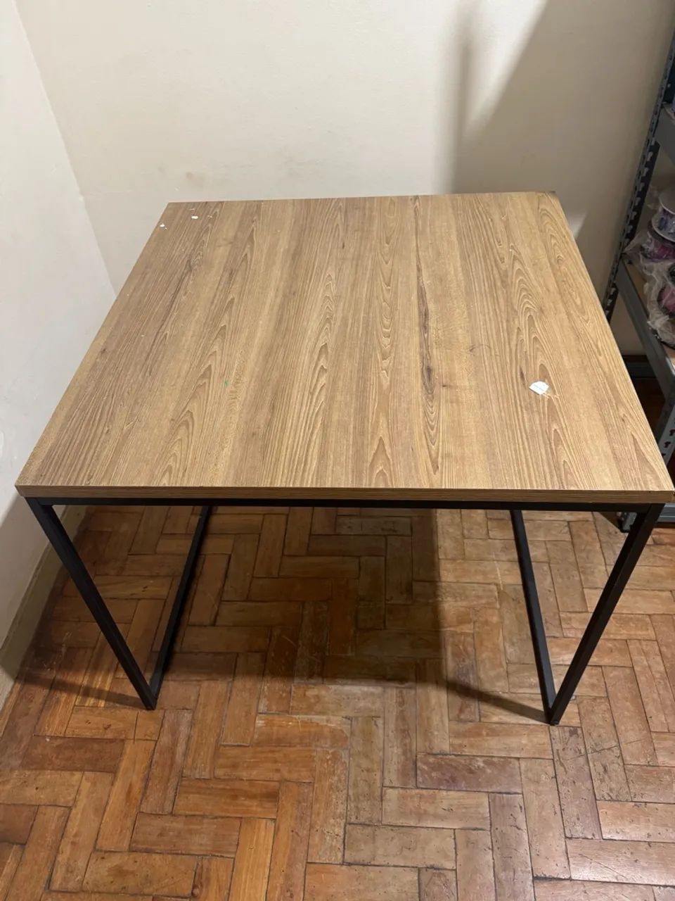 Mesa quadrada 