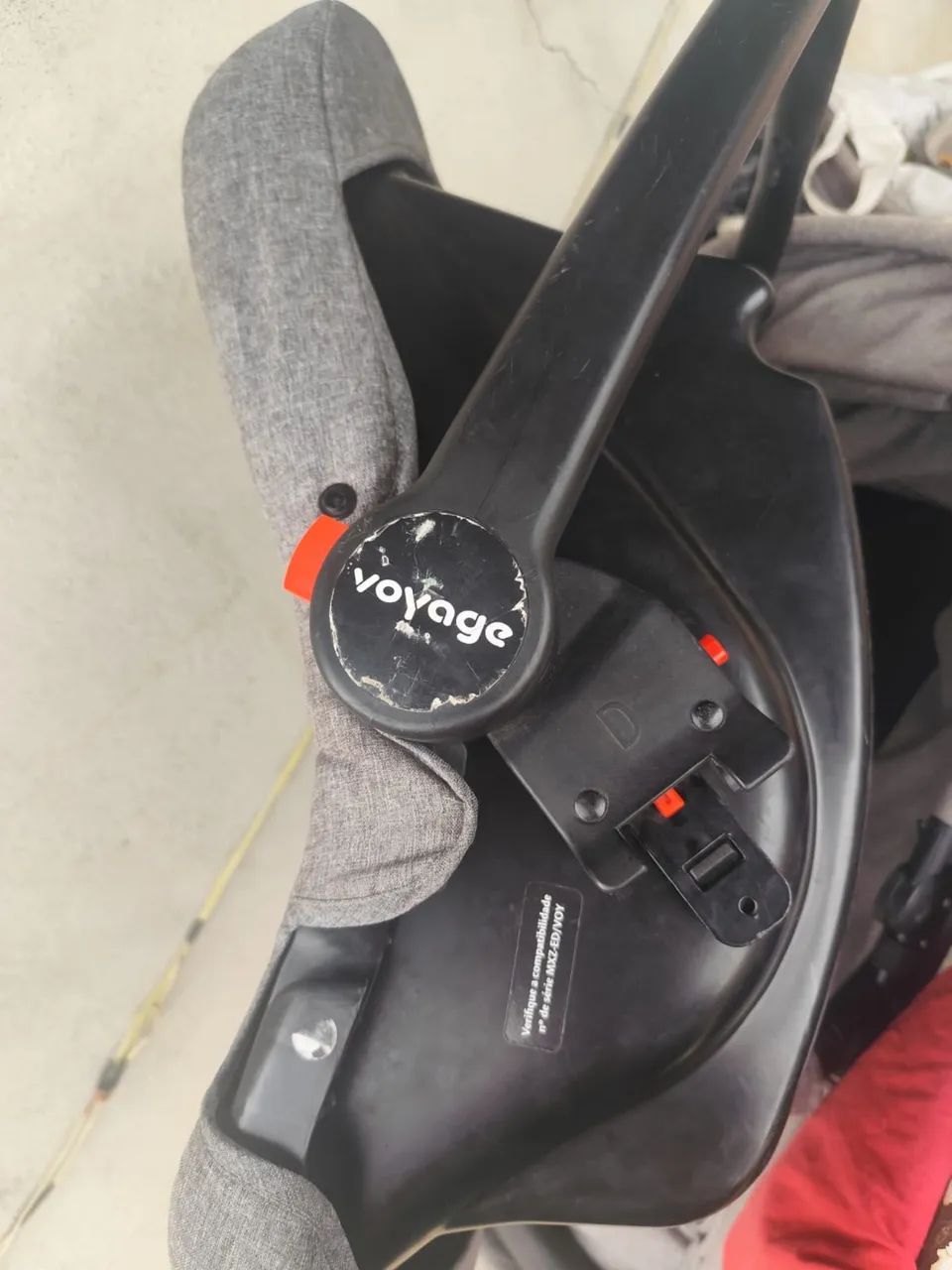 Bebê conforto Voyage gama - Foto 3