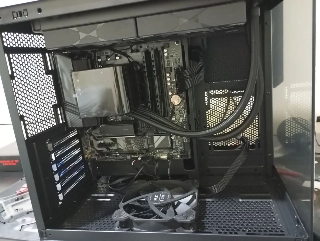 Pc gamer Ryzen 7 5700x - Foto 2