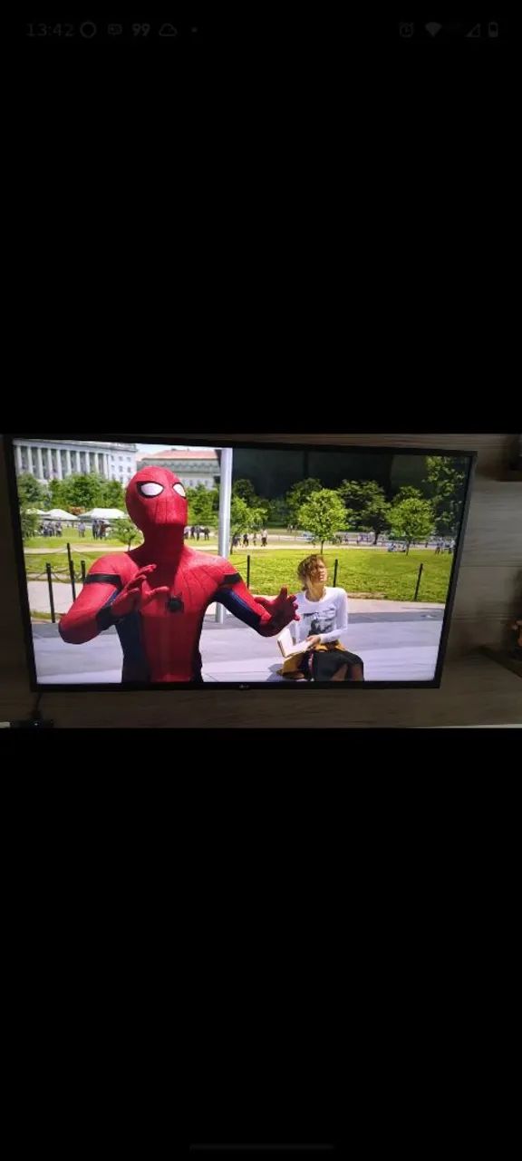 Smart TV LG LED 4K de 43 polegadas (Modelo: 43UN7300PSC) - Foto 2