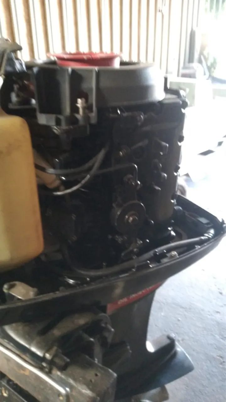 Vendo motor de popa Mercury  - Foto 2