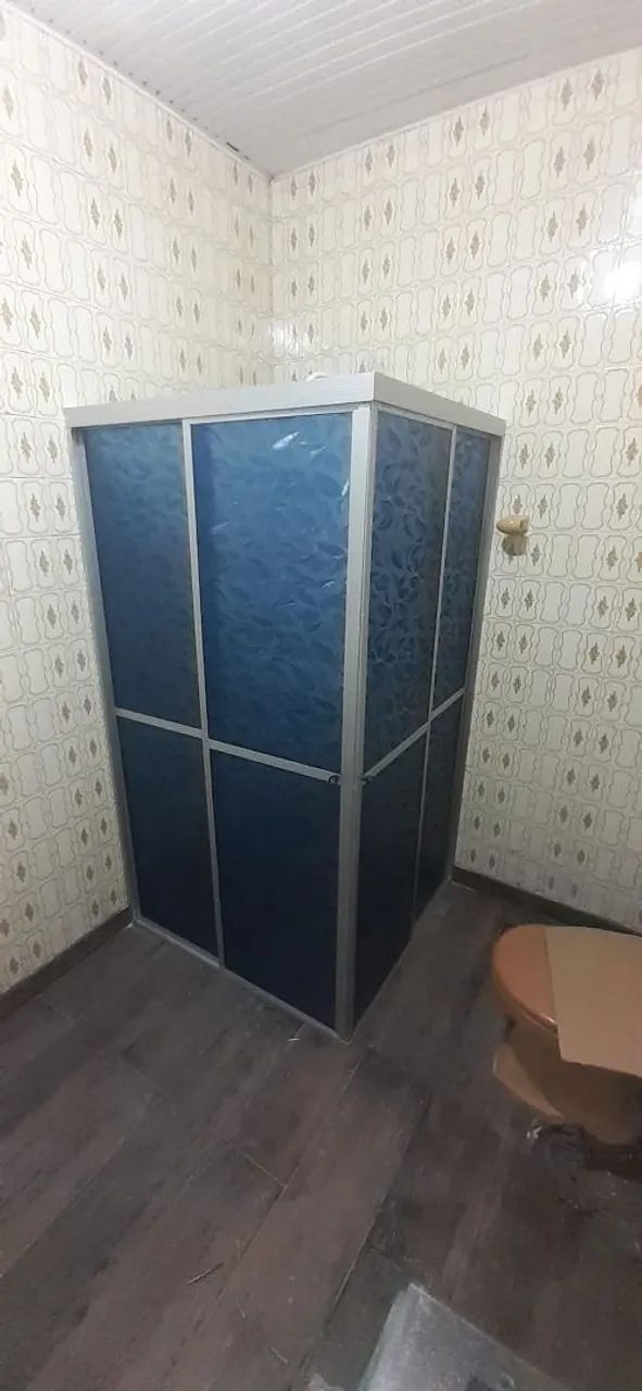 Manutenção de boxes de acrílico 